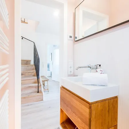 Luette Hukhues דירה *